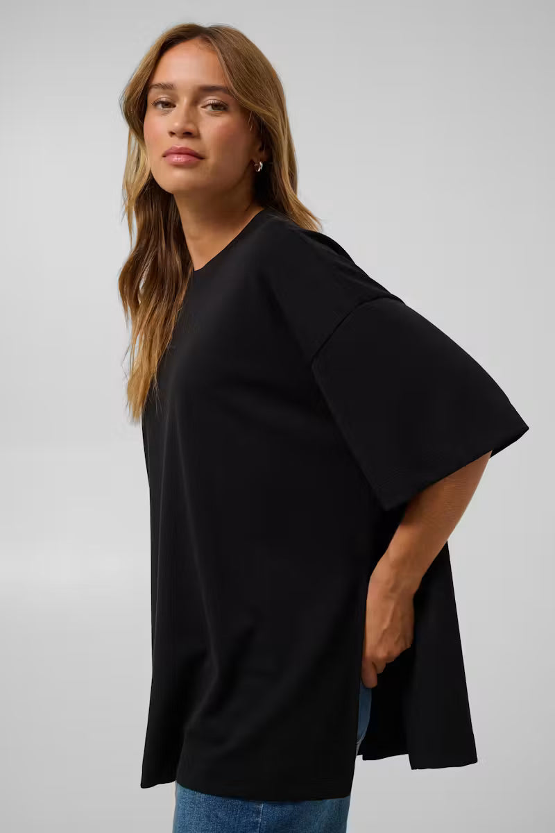 Annie T-Shirt Black