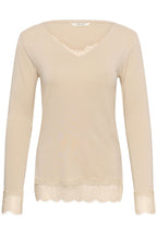 Alvaia LS Lace Tshirt Oatmeal