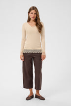 Alvaia LS Lace Tshirt Oatmeal