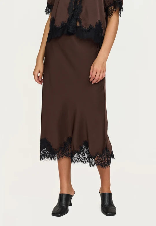 Journee Midi Skirt