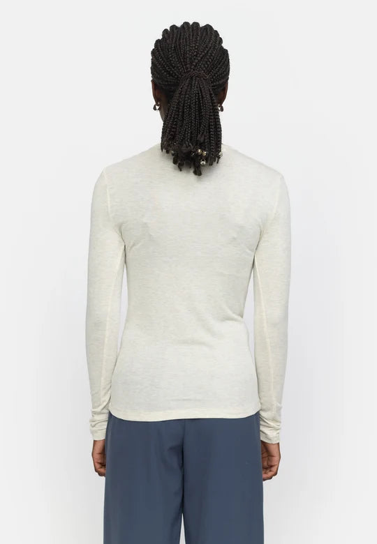 Roman O-neck